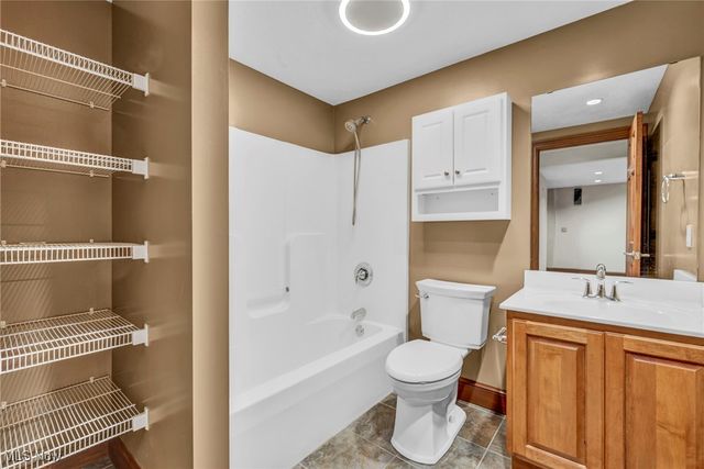 12150 N Boone Road, Columbia Station, OH 44028