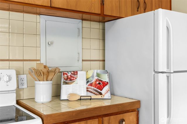 2627 N Highland Street, Tacoma, WA 98407