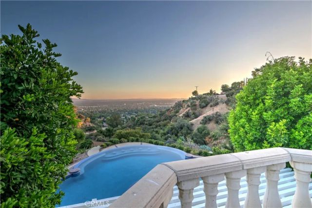 1016 Briarcliff Road, Monrovia, CA 91016