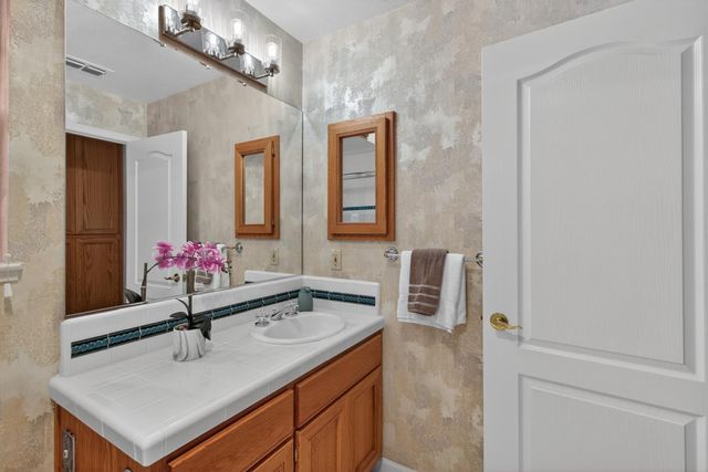 1921 Belcot Rd, Sacramento, CA 95825