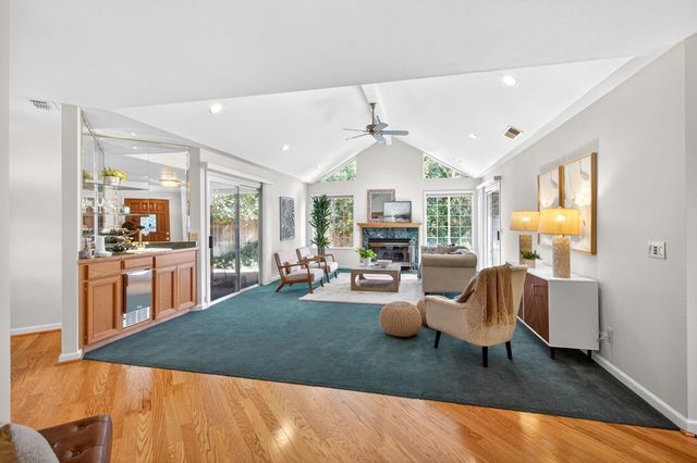 1921 Belcot Rd, Sacramento, CA 95825