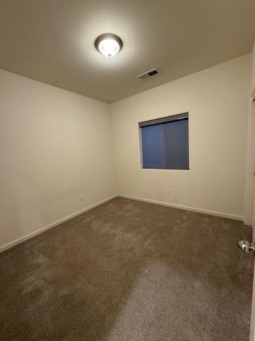 482 W Richard Avenue, Porterville, CA 93257