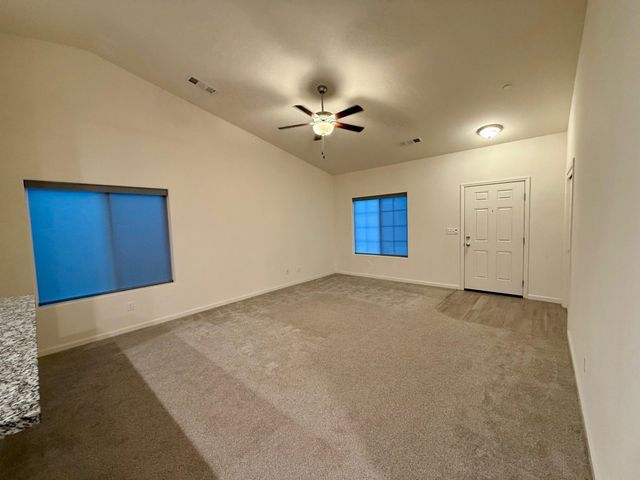 482 W Richard Avenue, Porterville, CA 93257