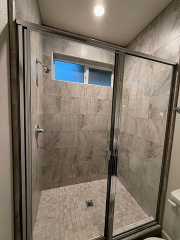 482 W Richard Avenue, Porterville, CA 93257