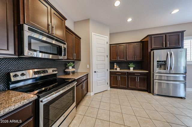 18220 W SEQUOIA Drive, Goodyear, AZ 85338