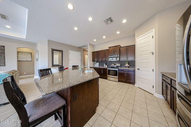 18220 W SEQUOIA Drive, Goodyear, AZ 85338