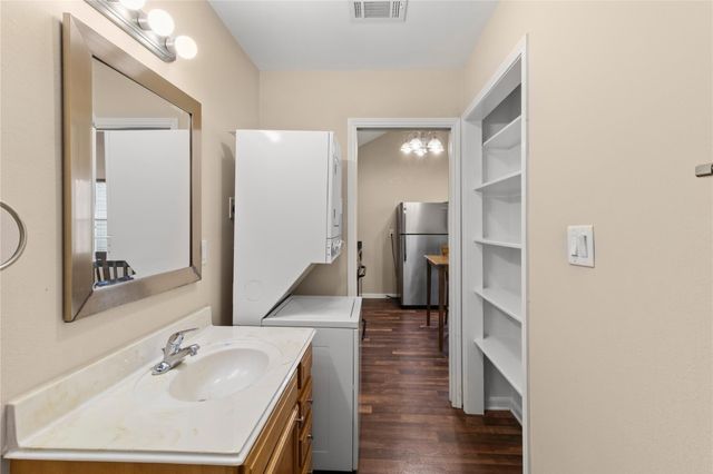 4373 Harvest Lane, Houston, TX 77004