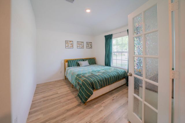 8658 Flamingo Bay Lane, Cypress, TX 77433