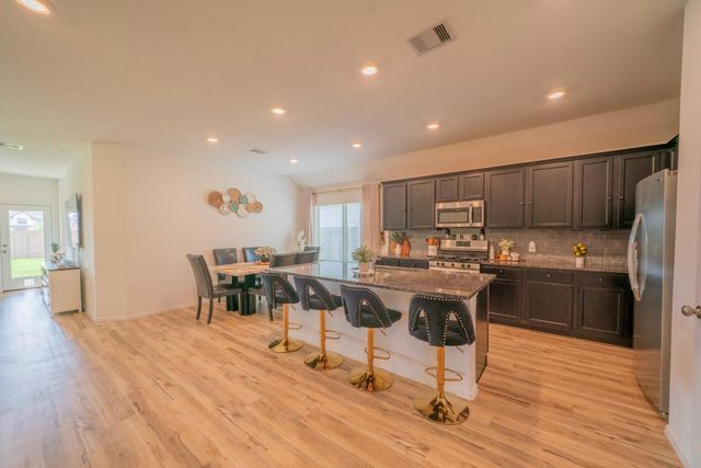 8658 Flamingo Bay Lane, Cypress, TX 77433