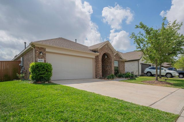 8658 Flamingo Bay Lane, Cypress, TX 77433