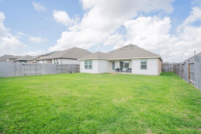 8658 Flamingo Bay Lane, Cypress, TX 77433