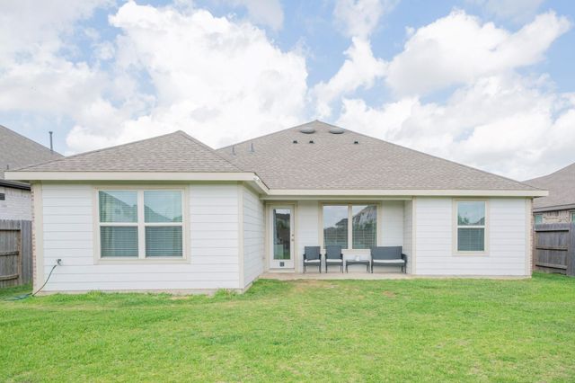 8658 Flamingo Bay Lane, Cypress, TX 77433