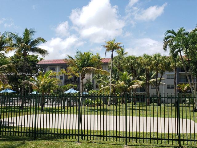 8107 SW 72nd Avenue 416E, Miami, FL 33143