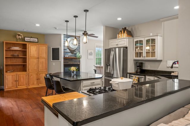 79 Jefferson Road, Conway, NH 03813