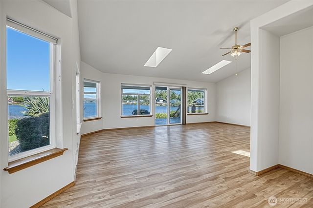 288 Overlake Street NE, Ocean Shores, WA 98569