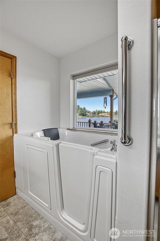 288 Overlake Street NE, Ocean Shores, WA 98569