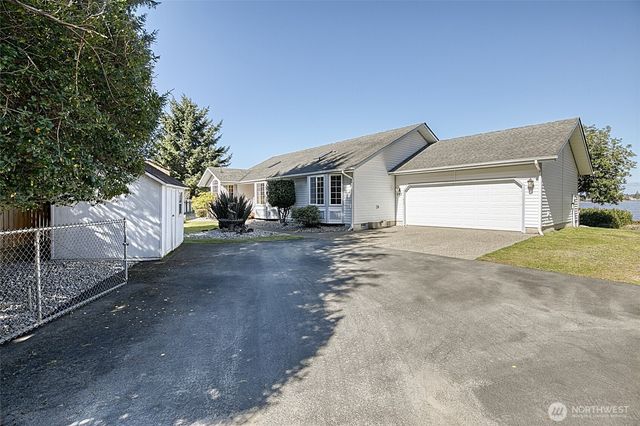 288 Overlake Street NE, Ocean Shores, WA 98569