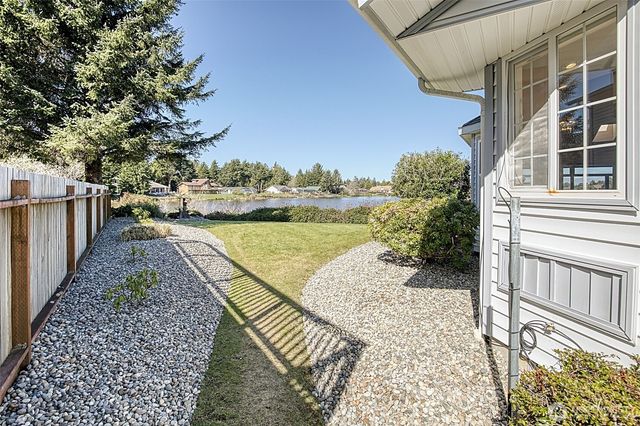 288 Overlake Street NE, Ocean Shores, WA 98569