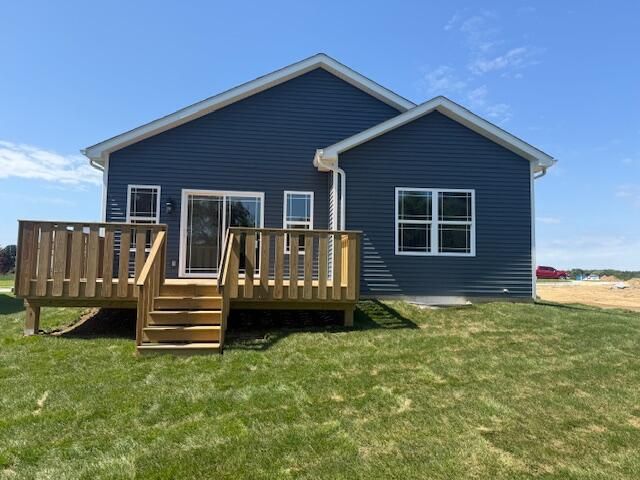 504 Hatch Lake Pkwy, Valparaiso, IN 46385