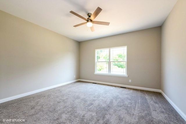 504 Hatch Lake Pkwy, Valparaiso, IN 46385