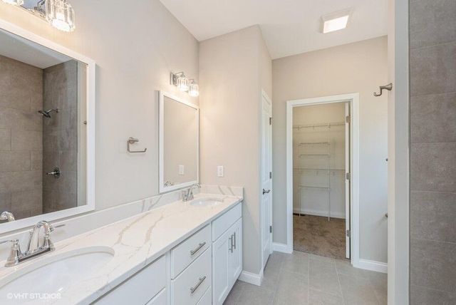 504 Hatch Lake Pkwy, Valparaiso, IN 46385