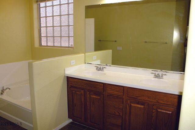 7114 W MALDONADO Road, Laveen, AZ 85339