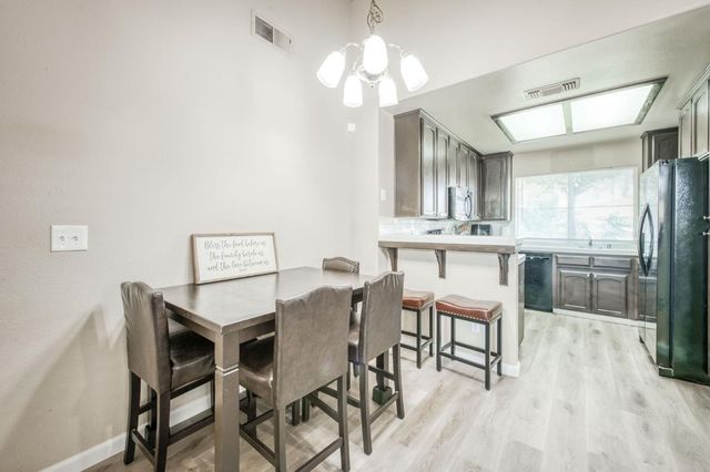 5706 W Sample Avenue W, Fresno, CA 93722