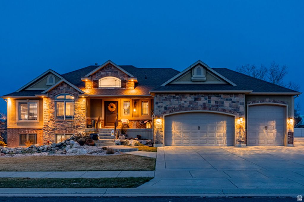 4836 S 5050 W, Hooper, UT 84315