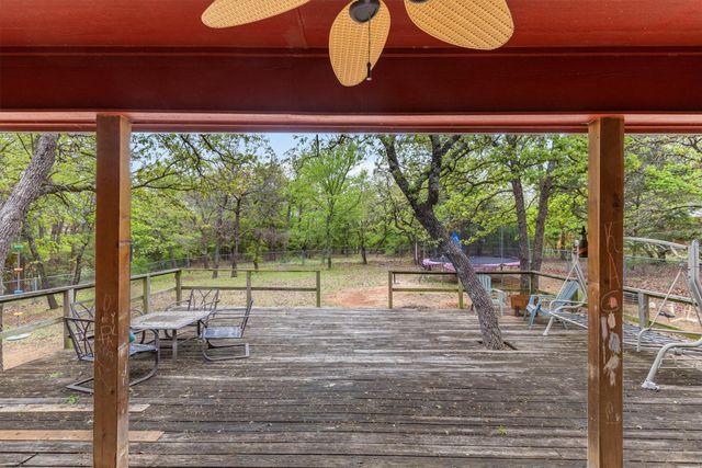 146 County Road 2250, Valley View, TX 76272