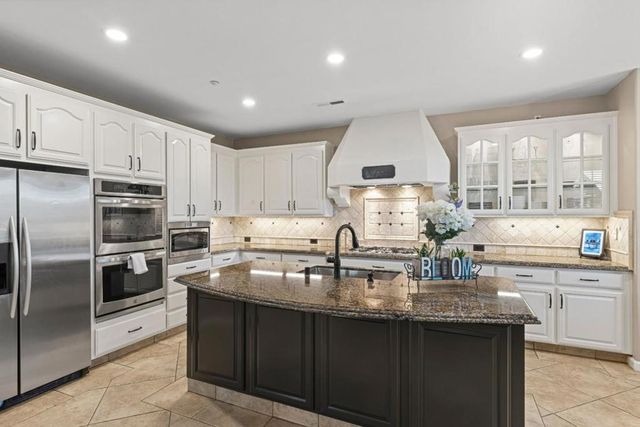 2730 Club Drive, Gilroy, CA 95020