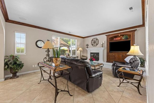 2730 Club Drive, Gilroy, CA 95020