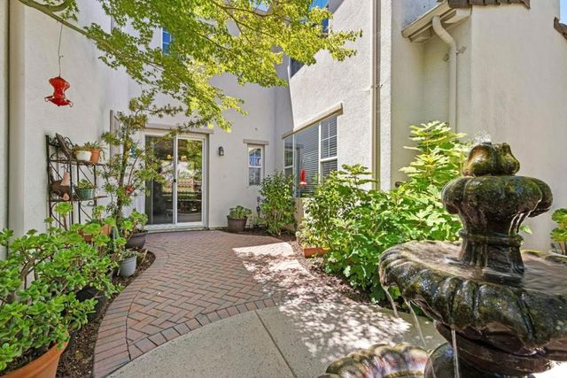 2730 Club Drive, Gilroy, CA 95020