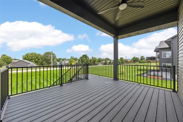 3988 Peridot Dr, Marion, IA 52302