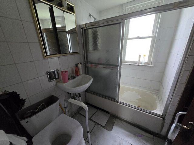 609 E 152nd Street, Phoenix, IL 60426