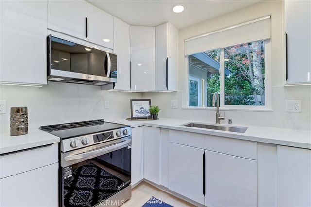 522 Calle Aragon B, Laguna Woods, CA 92637