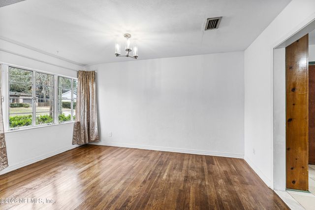 807 BROOKMONT Avenue E, Jacksonville, FL 32211