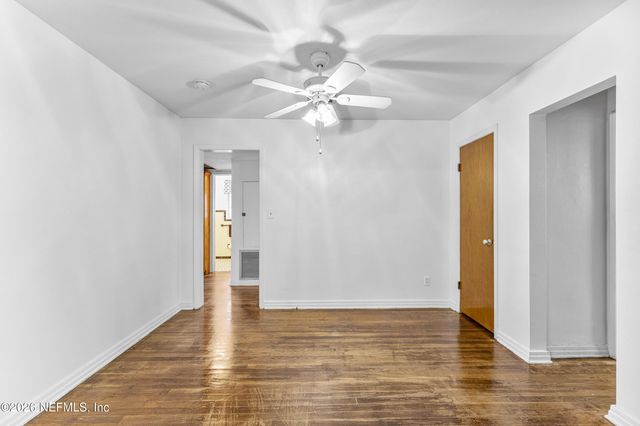 807 BROOKMONT Avenue E, Jacksonville, FL 32211