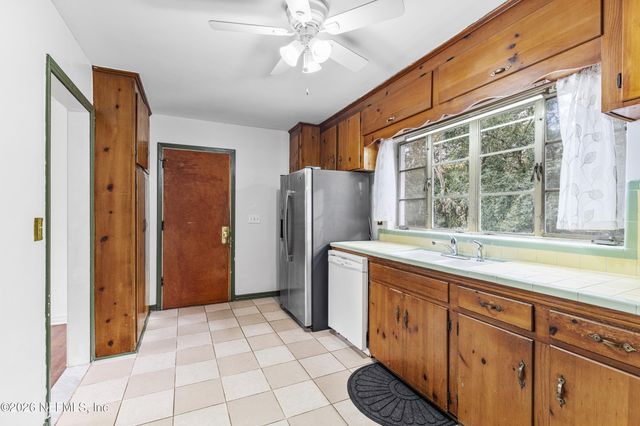 807 BROOKMONT Avenue E, Jacksonville, FL 32211