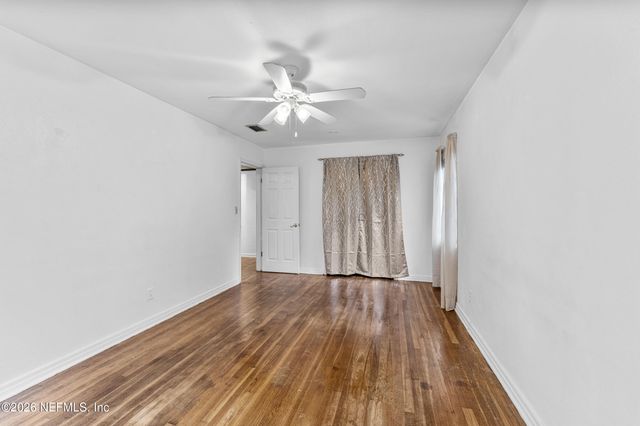 807 BROOKMONT Avenue E, Jacksonville, FL 32211