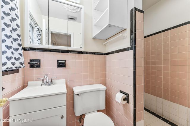 807 BROOKMONT Avenue E, Jacksonville, FL 32211