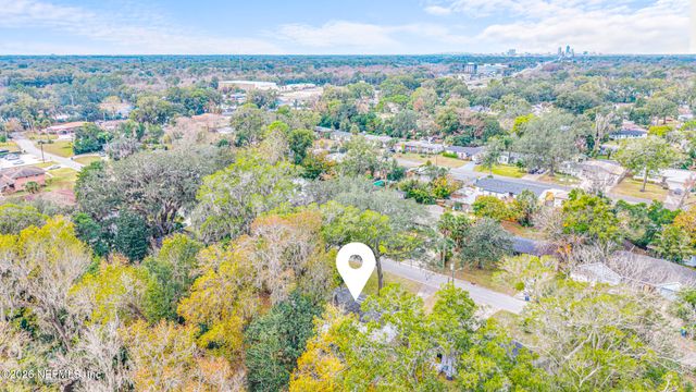 807 BROOKMONT Avenue E, Jacksonville, FL 32211