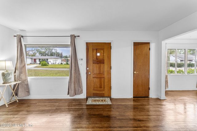 807 BROOKMONT Avenue E, Jacksonville, FL 32211