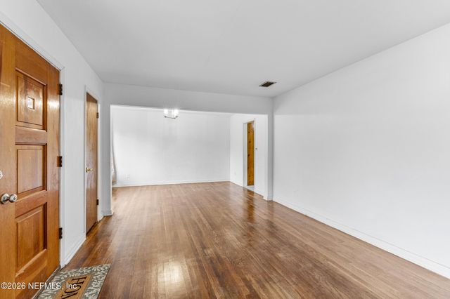 807 BROOKMONT Avenue E, Jacksonville, FL 32211