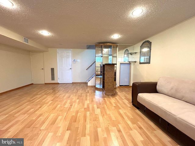 8519 BENTON AVE, Philadelphia, PA 19152