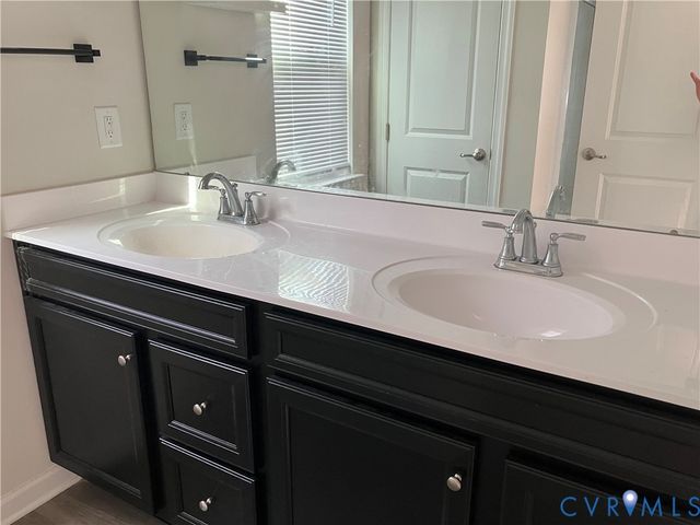2210 PALM Ct, Sandston, VA 23150