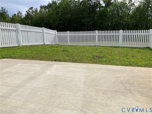 2210 PALM Ct, Sandston, VA 23150
