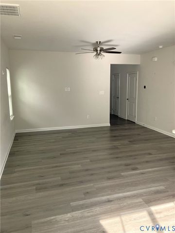 2210 PALM Ct, Sandston, VA 23150