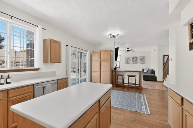 8720 Springhill Drive NW, Albuquerque, NM 87114