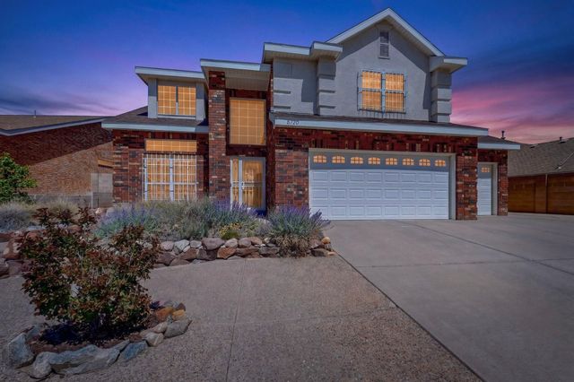 8720 Springhill Drive NW, Albuquerque, NM 87114