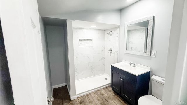 204 Elm Street, Bay City, MI 48706